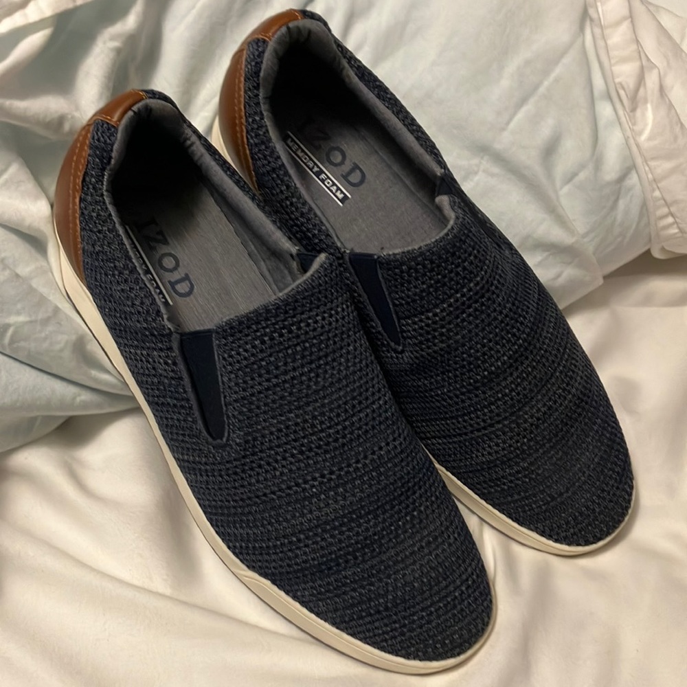 NEW!! Izod Memory Foam slip-ons